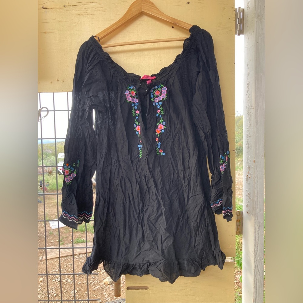 Betsey Johnson Intimates Black Floral Nightdress